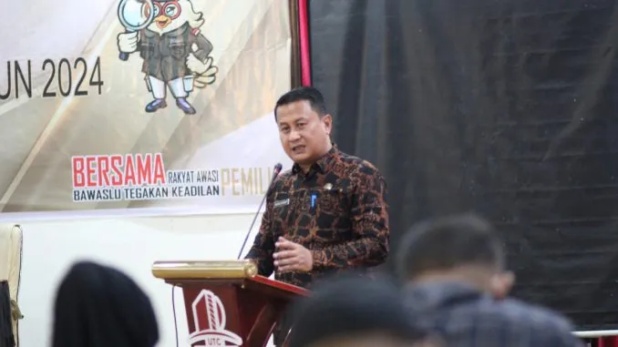 Nikson Entengo Buka Rapat Koordinasi Pengawasan Logistik Pemilu 2024 yang diselenggarakan oleh Bawaslu Kabupaten Gorontalo Utara