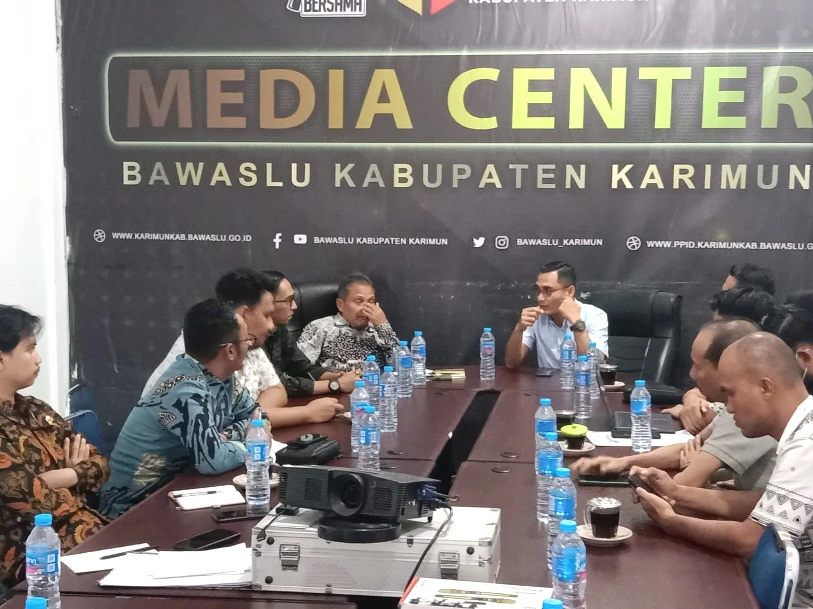 Bawaslu Kepri Tingkatkan Pengelolaan JDIH, Lakukan Monitoring & Supervisi di Bawaslu Kabupaten/Kota
