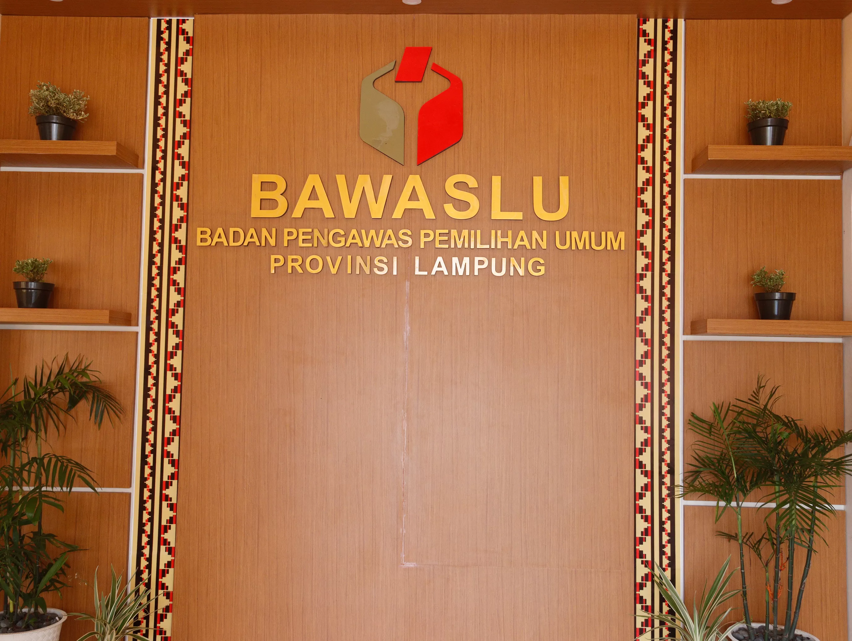 Bawaslu Provinsi Lampung Sambut Mahasiswa PKL UIN RIL