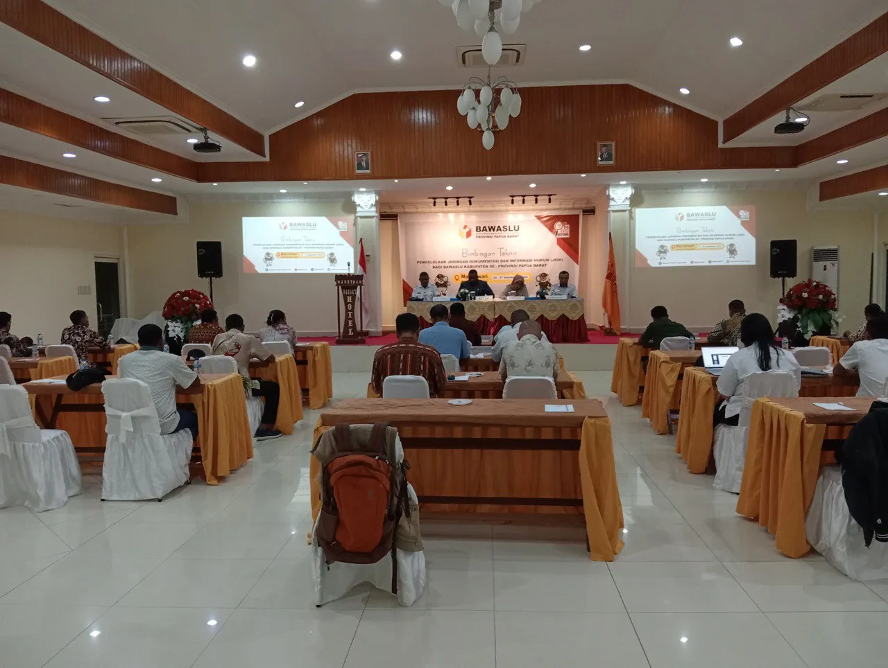 Bawaslu Papua Barat Gelar Bimtek JDIH untuk Tingkatkan Dokumentasi dan Informasi Hukum