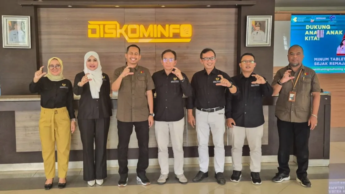 Monev Perdana Instansi Vertikal: Bawaslu Kalsel Jadi Contoh Proaktif dalam Keterbukaan Informasi 