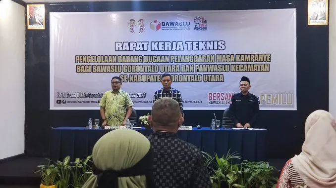 Ketua Bawaslu Provinsi Gorontalo Buka Rapat Kerja Teknis Pengelolaan Barang Dugaan Pelanggaran Kampanye